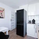 Stag Azyl Na Szczycie - 2 Osobne Z Pelnym Aneksem Kuchennym W Domu - Bezplatny Parking - 48m2 - Self Check-in * Jelenia Gora